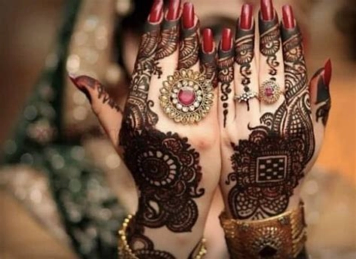 Kaveri Mehendi Cone - Image 4